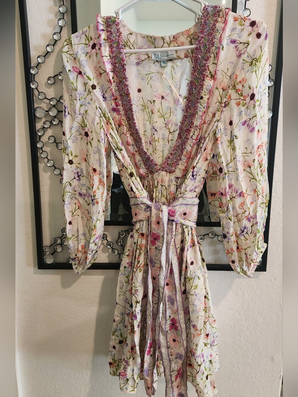 TAJ by Sabrina Crippa Floral Beaded V-Neck Mini Dress S